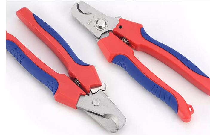 低压系统：智能建筑的“数字底座”