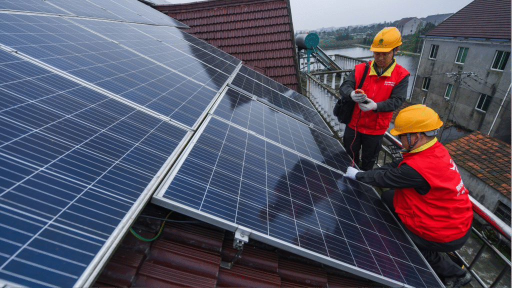 政策+市场双轮驱动,光伏行业转折点出现